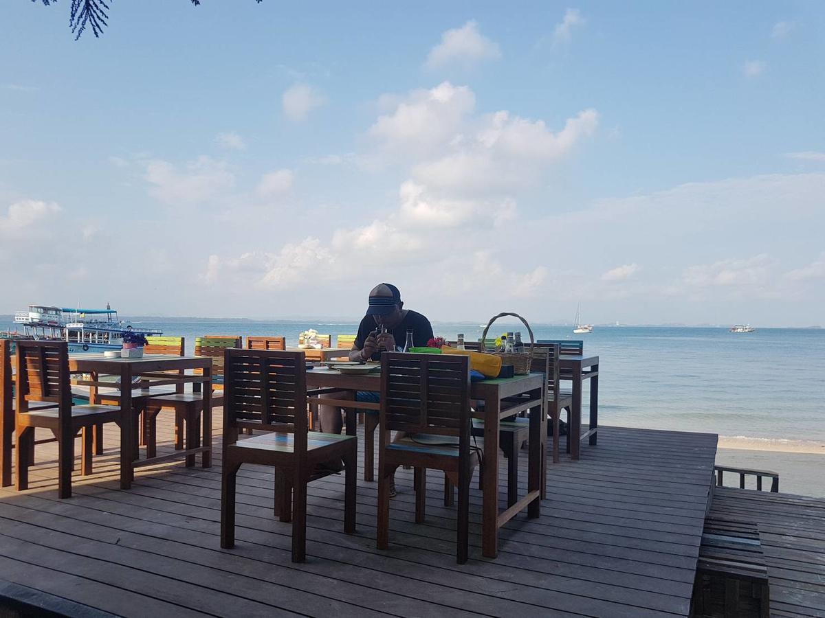 Baan Rom Talay Made' Hotel Koh Samet Exterior foto