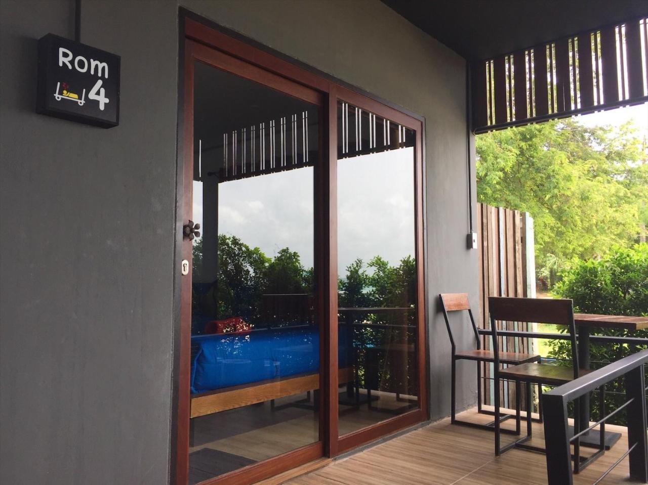 Baan Rom Talay Made' Hotel Koh Samet Exterior foto